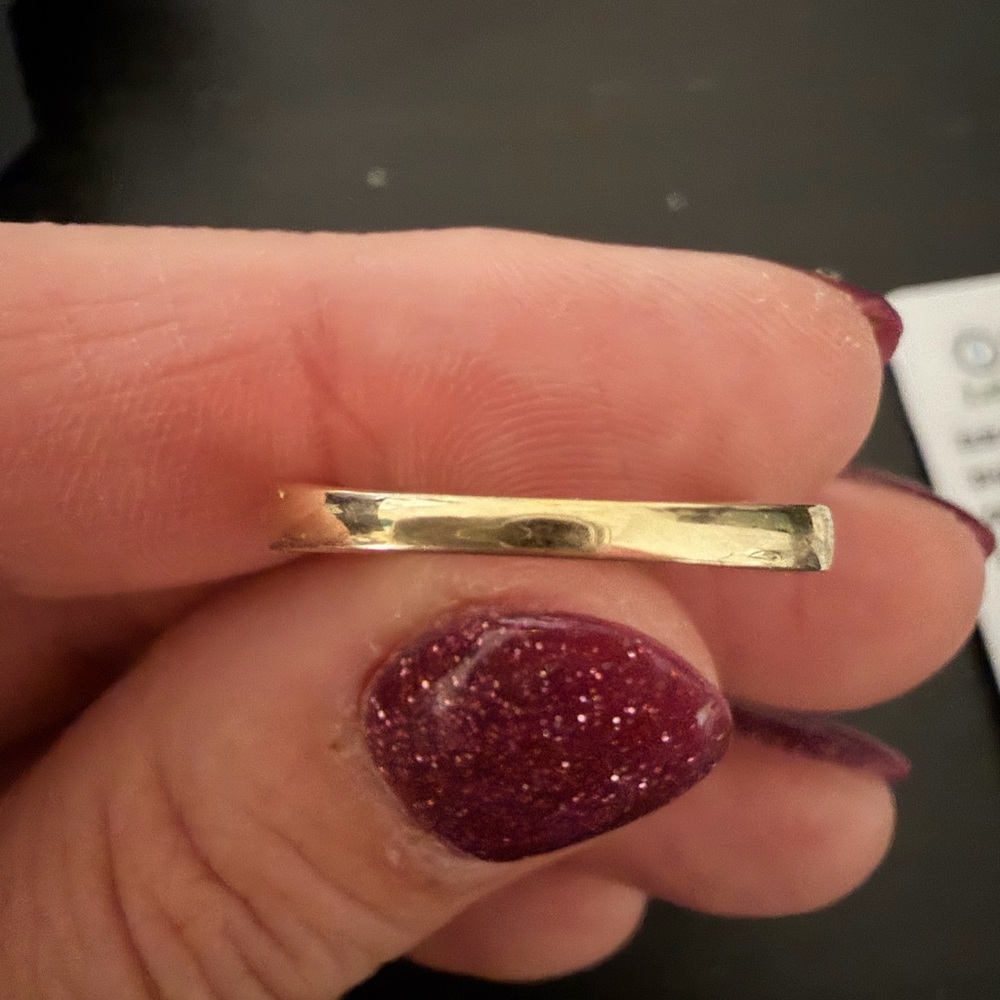 Pre-loved lab grown diamond solitaire ring - Picture 6 of 7